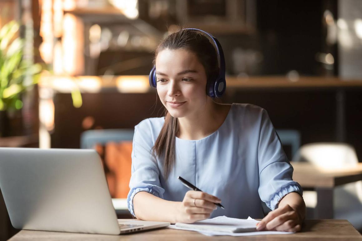 8 reasons to study online
