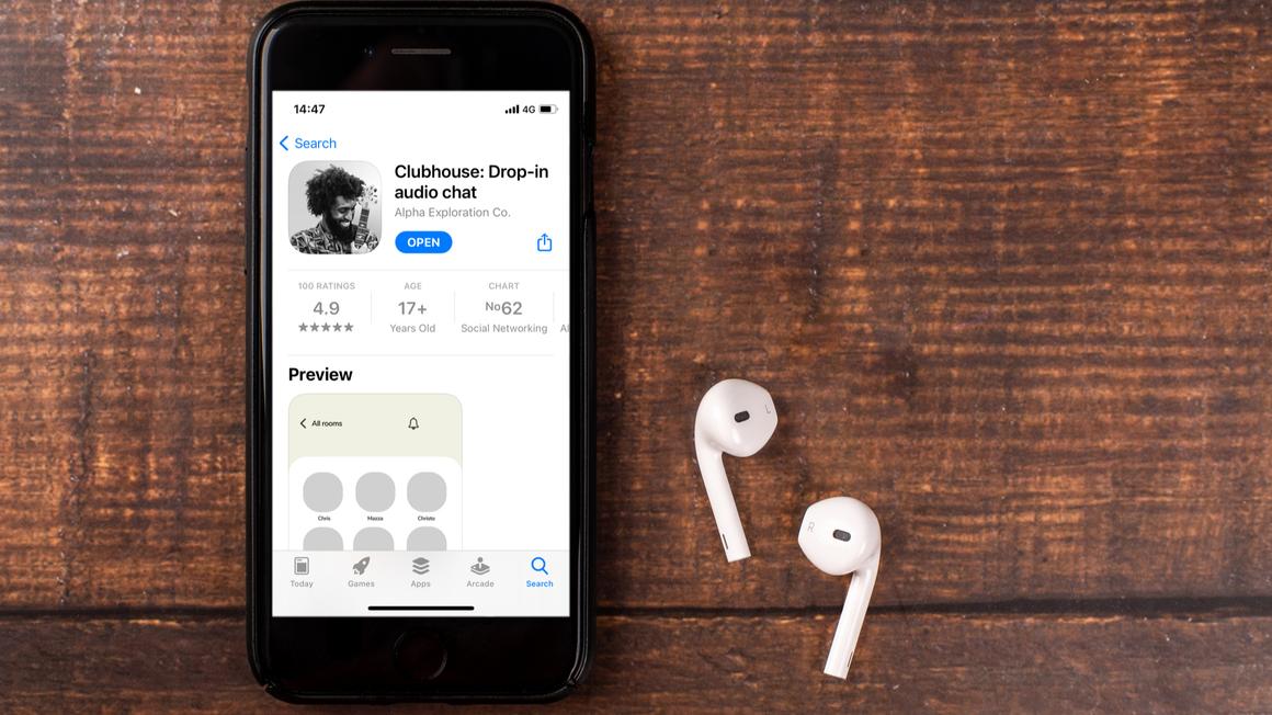What the Clubhouse social media app is, how you can get an invite and who to subscribe to in the first place